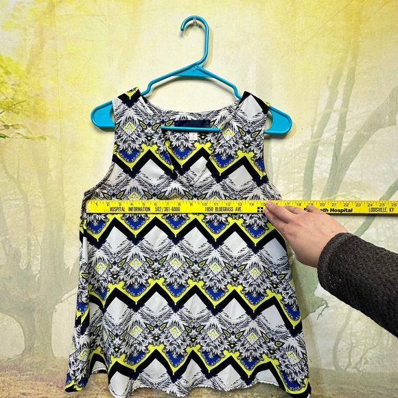 Women Sleeveless silky bright neon blouse size small 624 - Picture 5 of 6